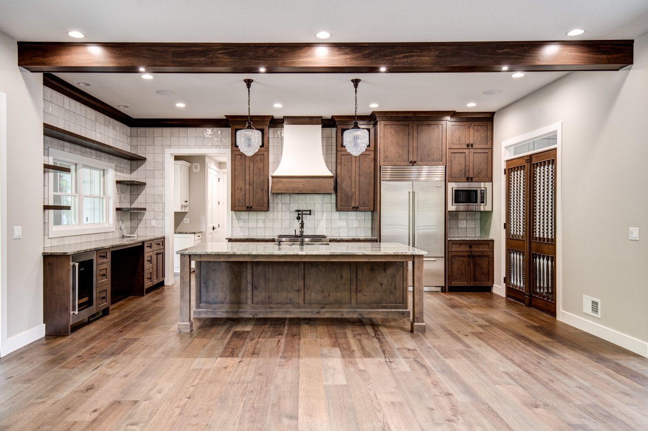 Wood kitchen with beam